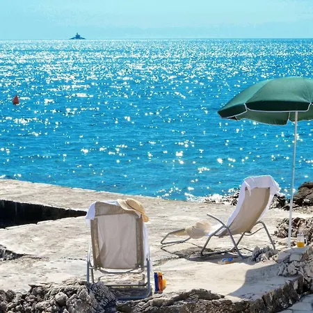 Beach Sandy I Rogoznica (Sibenik-Knin)